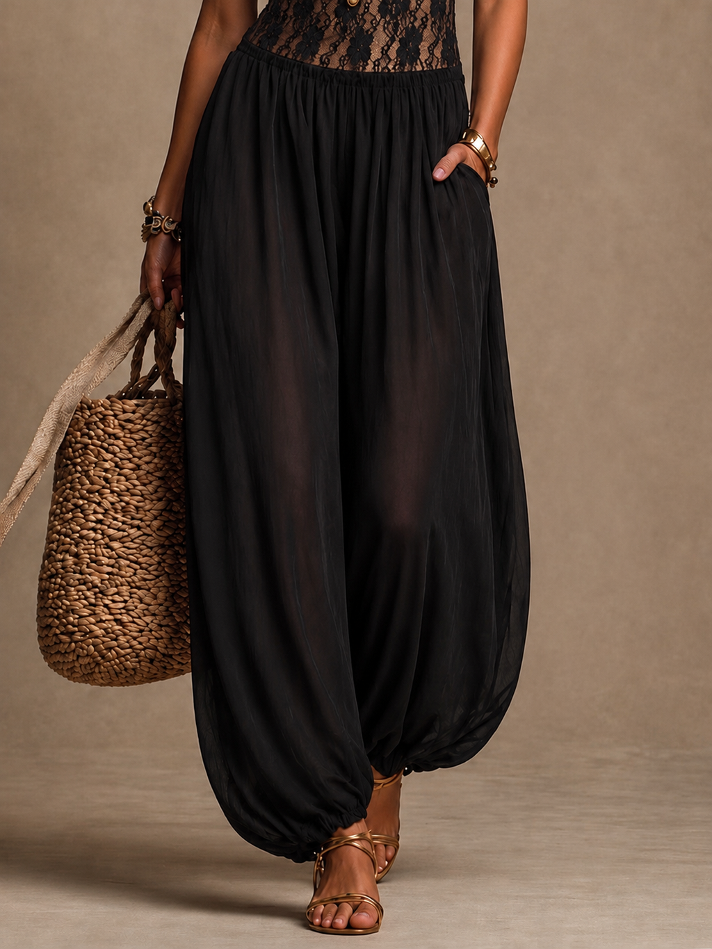 Laia | Enterizo halter con encaje fluido
