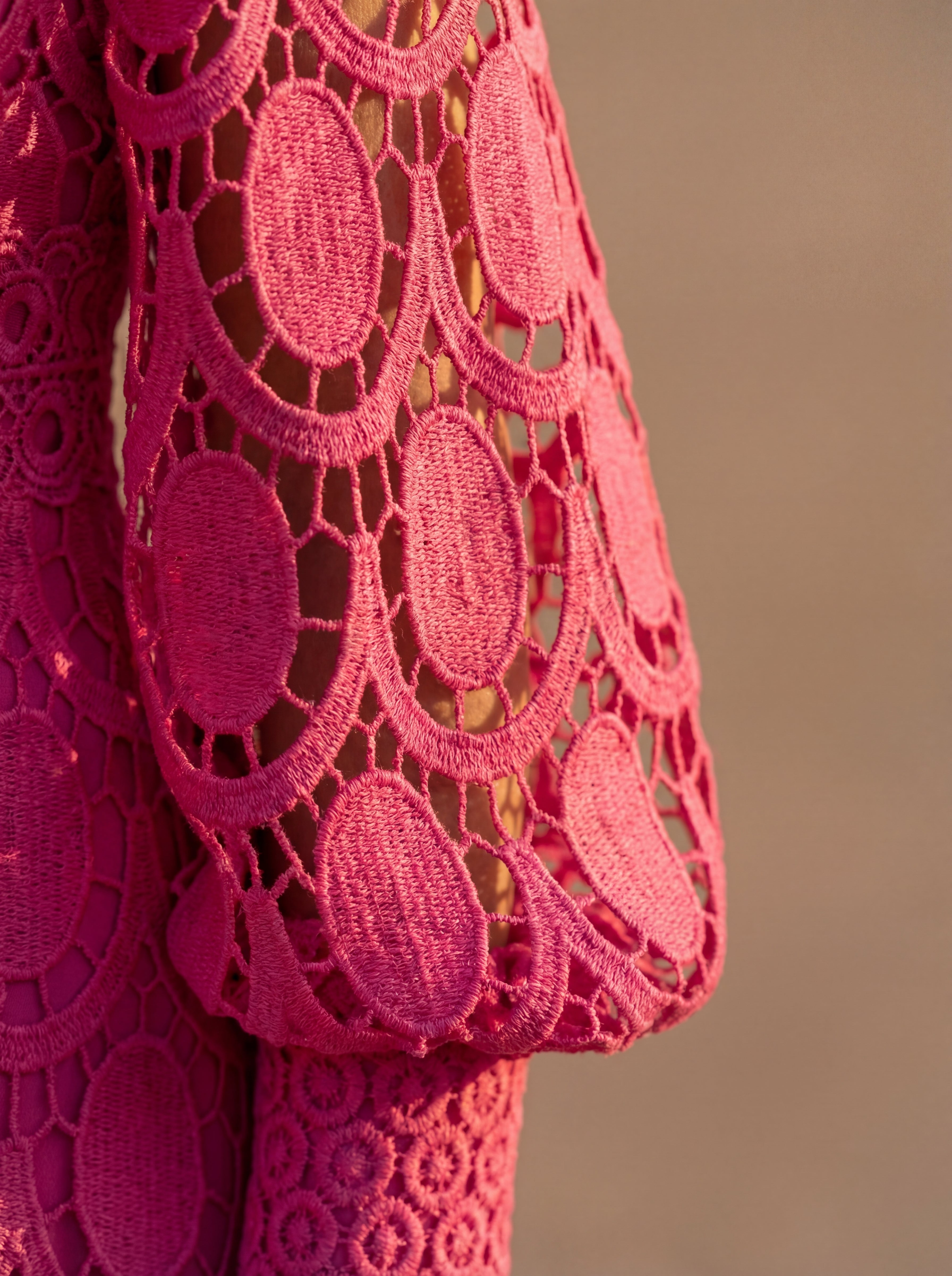 Camila | Vestido Midi de Encaje Exclusivo