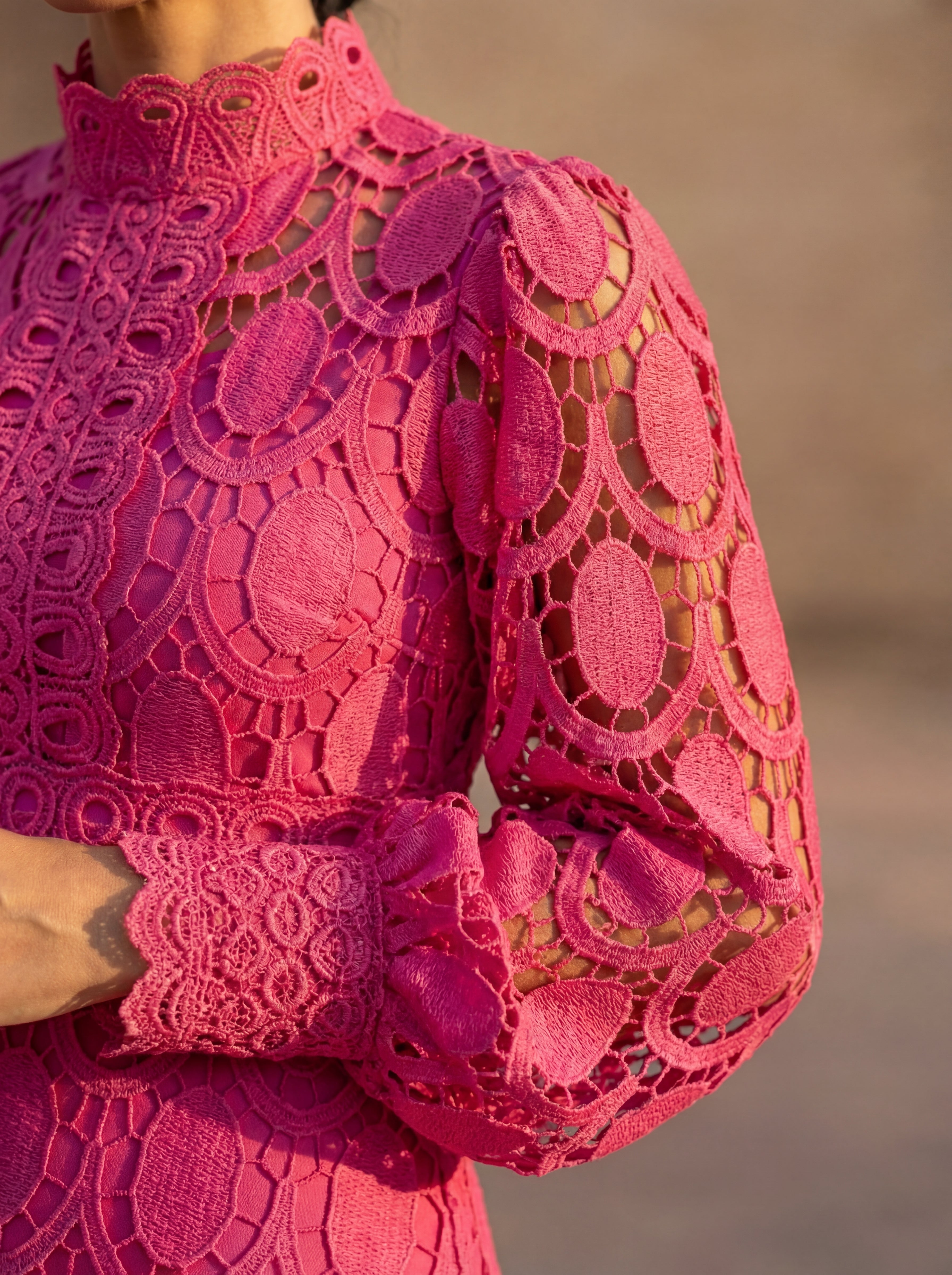 Camila | Vestido Midi de Encaje Exclusivo