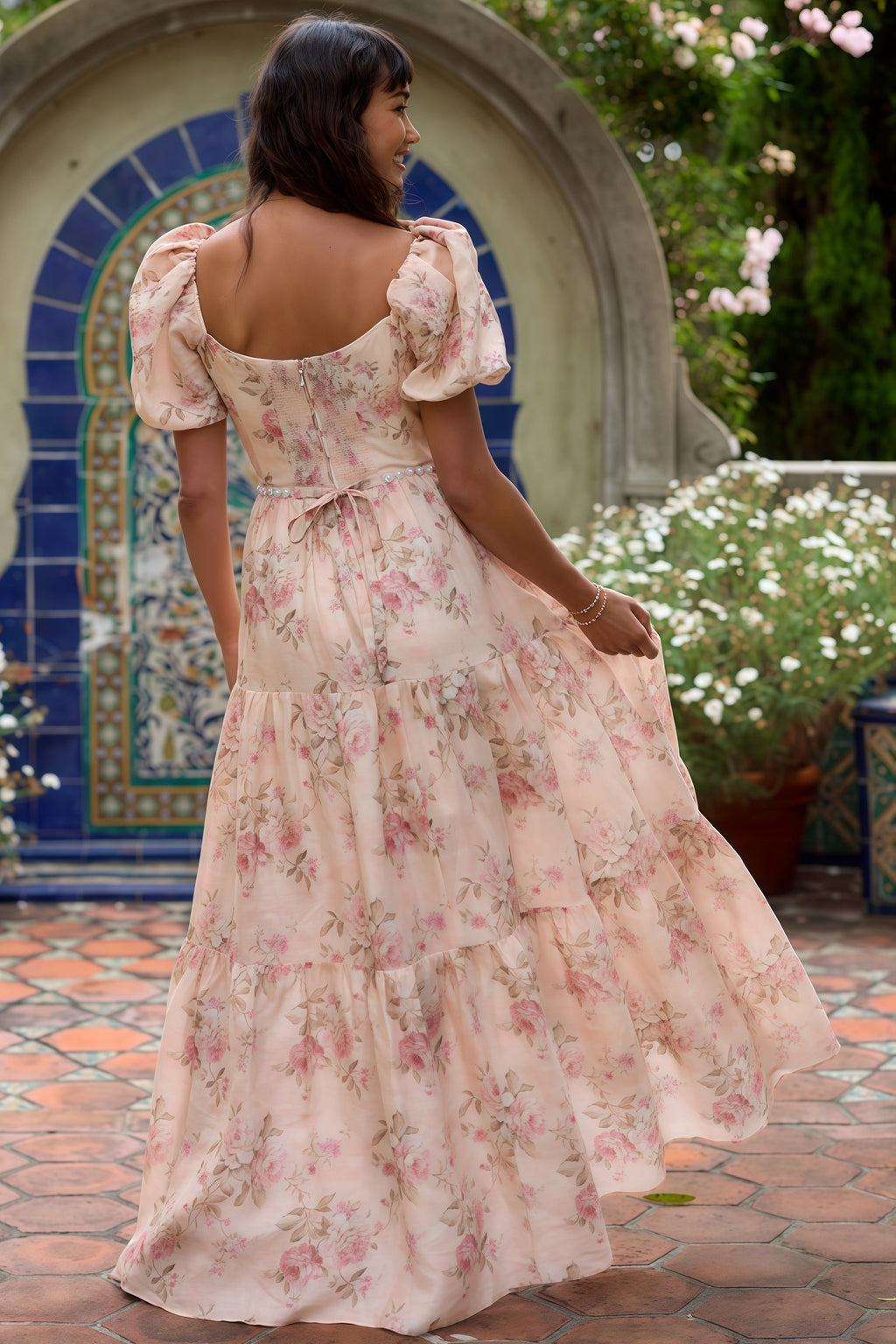 Abril | Vestido Elegante de Caída Fluida